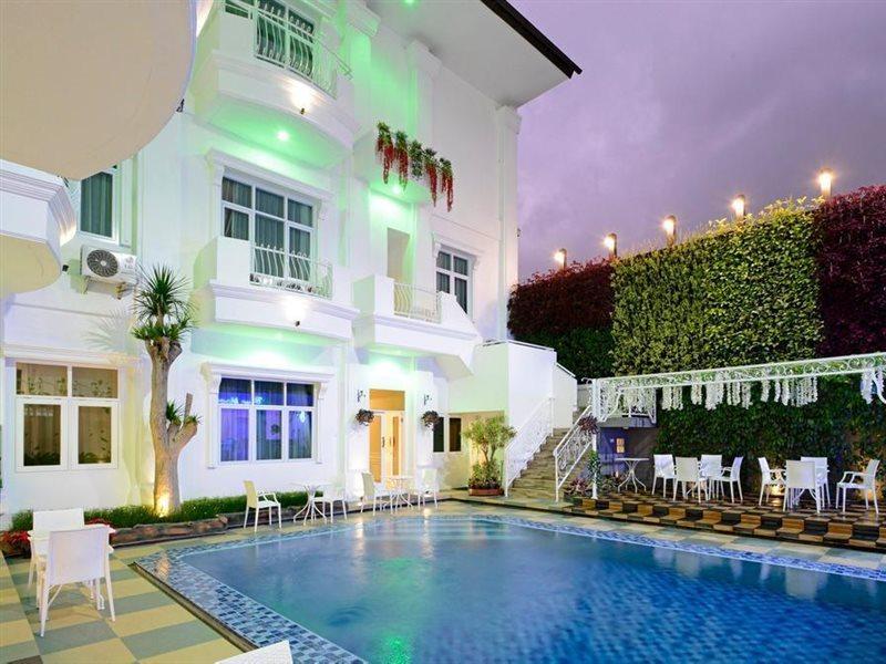 Sahira Butik Pakuan Syariah Hotel Bogor Buitenkant foto