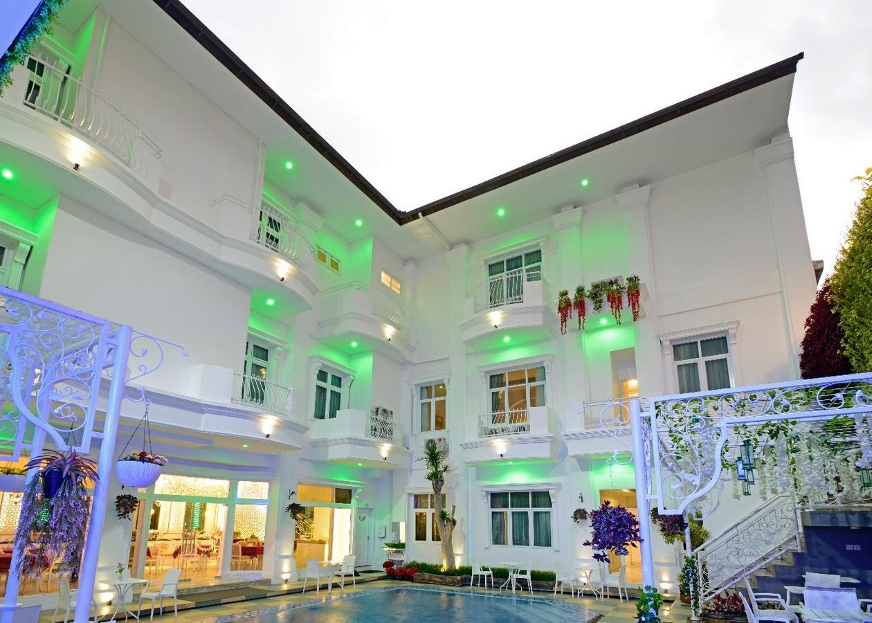 Sahira Butik Pakuan Syariah Hotel Bogor Buitenkant foto